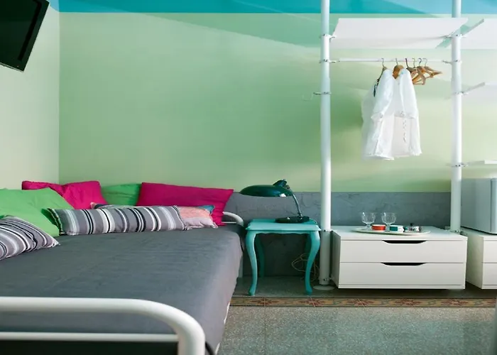 Pratinnvatican Couette-café